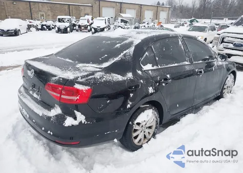 2015 Volkswagen Jetta 1.8T Se z USA, uszkodzony, nr VIN 3VWD17AJ8FM321933